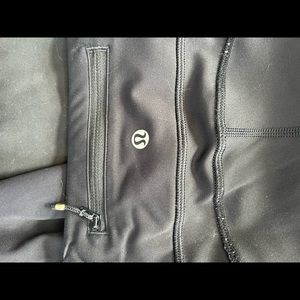 Black Lululemon leggings